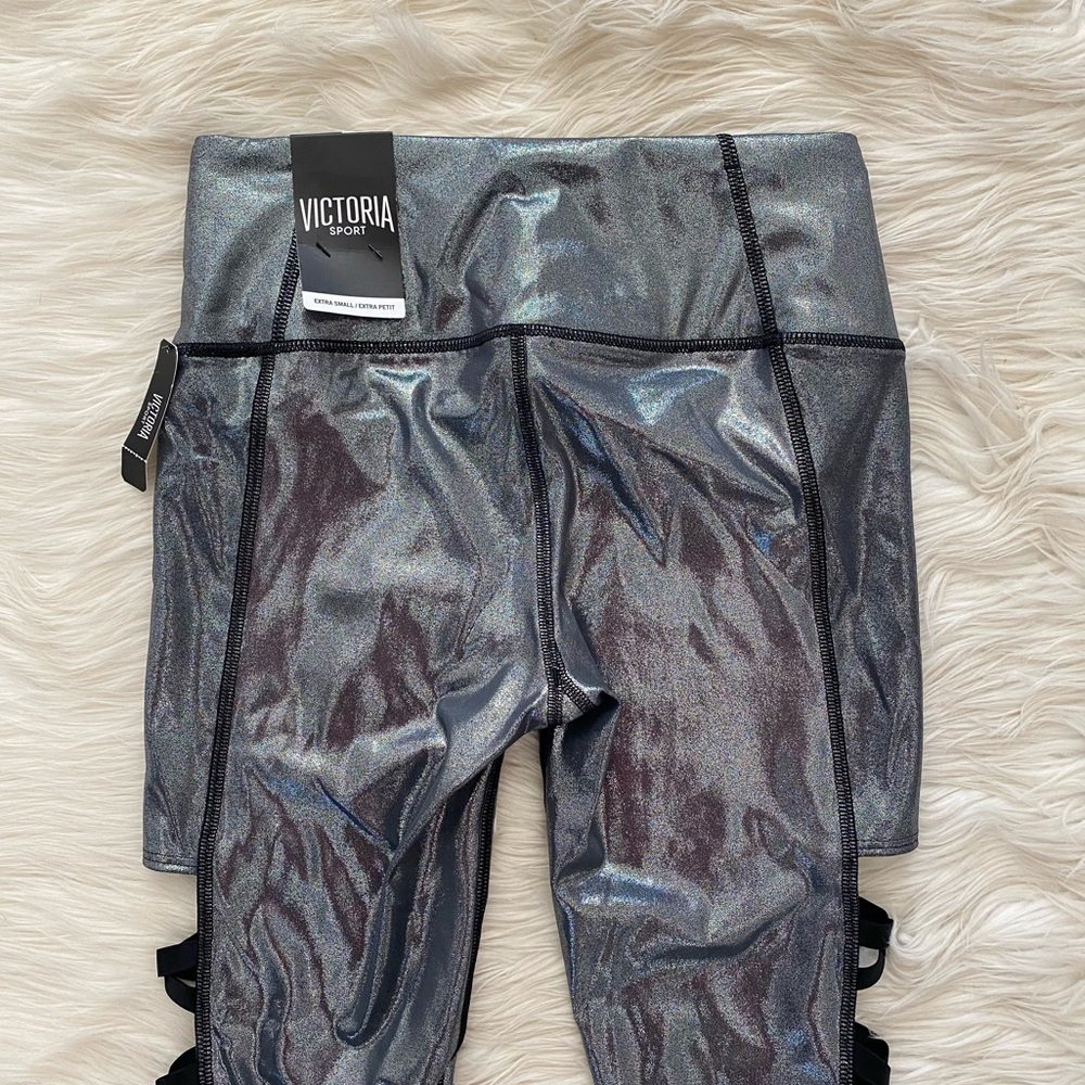 Victoria’s Secret Silver Metallic Cutout Crop Leggings - Picture 7 of 8
